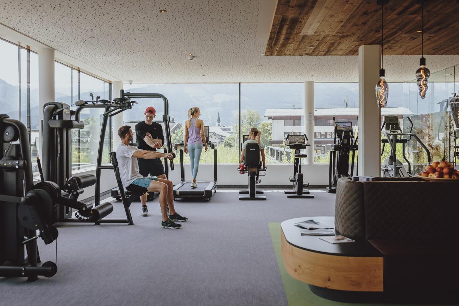 Superior Sport Und Familienresort Alpenblick Zell am See Exterior foto